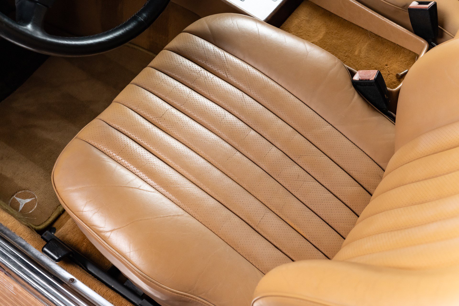 Used 1987 Mercedes-Benz 560 SL image 26
