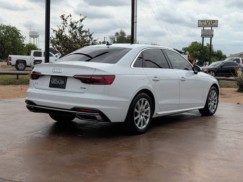 Used 2023 Audi A4 2.0T Premium w/ Convenience Package image 2