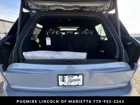 New 2025 Lincoln Navigator Reserve w/ Jet Appearance Package image 19