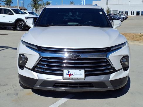 Used 2023 Chevrolet Blazer Premier w/ Enhanced Convenience Package FWD image 4