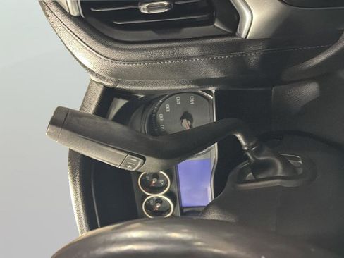 Used 2019 Chevrolet Silverado 1500 RST image 28