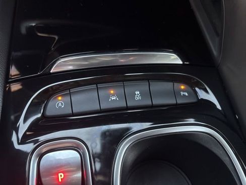 Used 2022 Buick Envision Preferred image 21