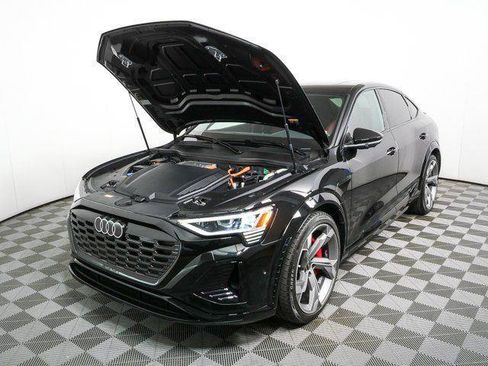 Used 2024 Audi SQ8 e-tron Premium Plus w/ Black Optic Package AWD/4WD image 35