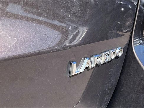 Used 2021 Jeep Grand Cherokee Laredo image 9