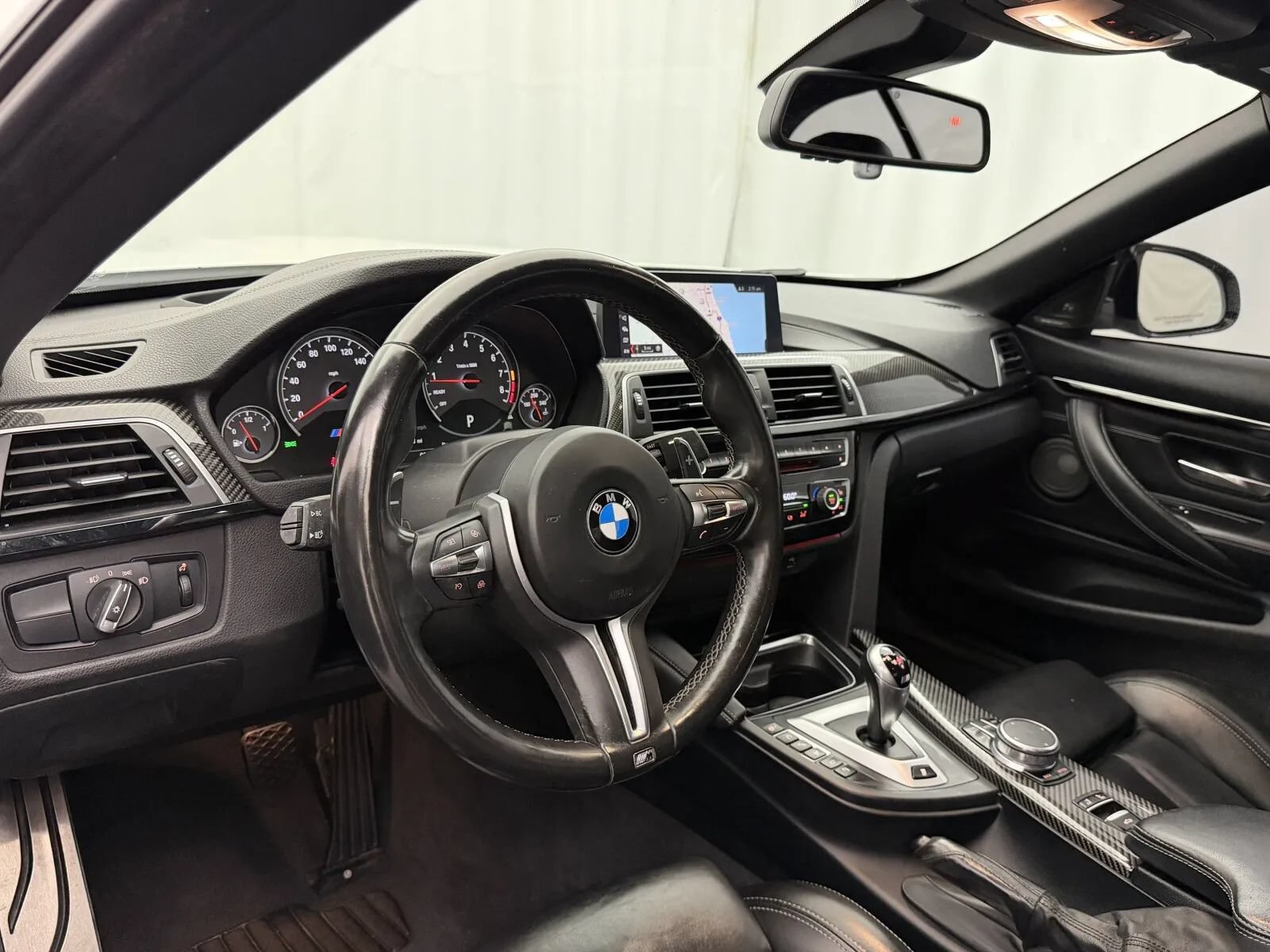 Used 2018 BMW M4 Convertible RWD image 19