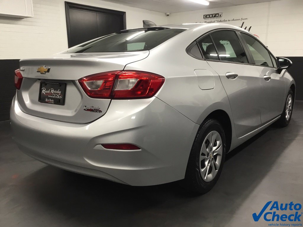 Used 2019 Chevrolet Cruze LS w/ LS Fleet Convenience Package FWD image 10