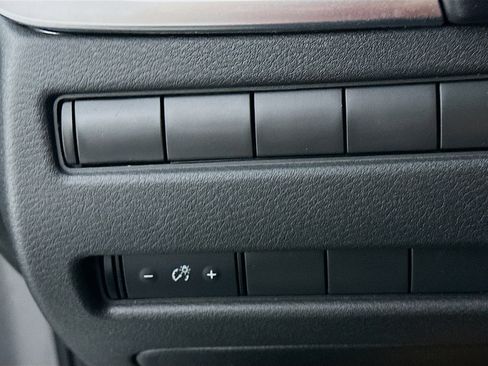 Used 2021 Nissan Rogue S image 16