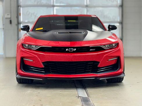 Used 2021 Chevrolet Camaro SS RWD image 2