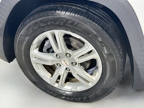 Used 2020 GMC Terrain SLE w/ LPO, Floor Liner Package AWD/4WD image 28