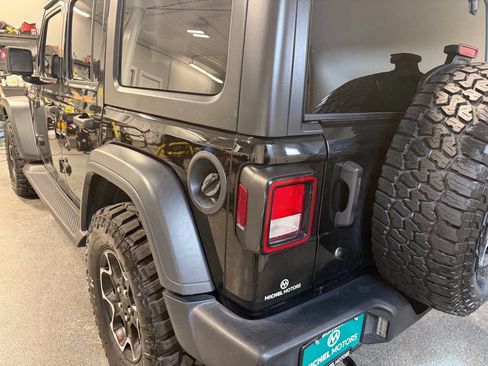 Used 2020 Jeep Wrangler Unlimited Sport S image 6