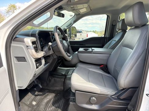 Used 2024 Ford F250 XL AWD/4WD image 12