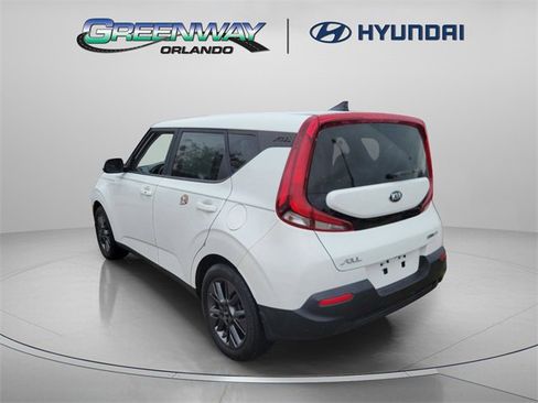 Used 2020 Kia Soul EX image 3