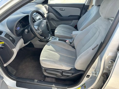 Used 2010 Hyundai Elantra SE image 13