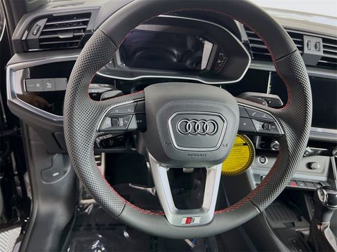 Used 2025 Audi Q3 2.0T Premium Plus image 12