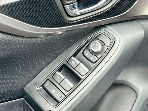 Used 2019 Subaru Crosstrek 2.0i Limited w/ 18" Wheel Sport Package image 8