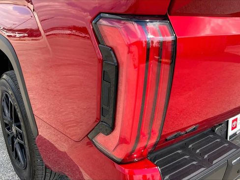 Used 2026 Toyota Tundra Limited image 28