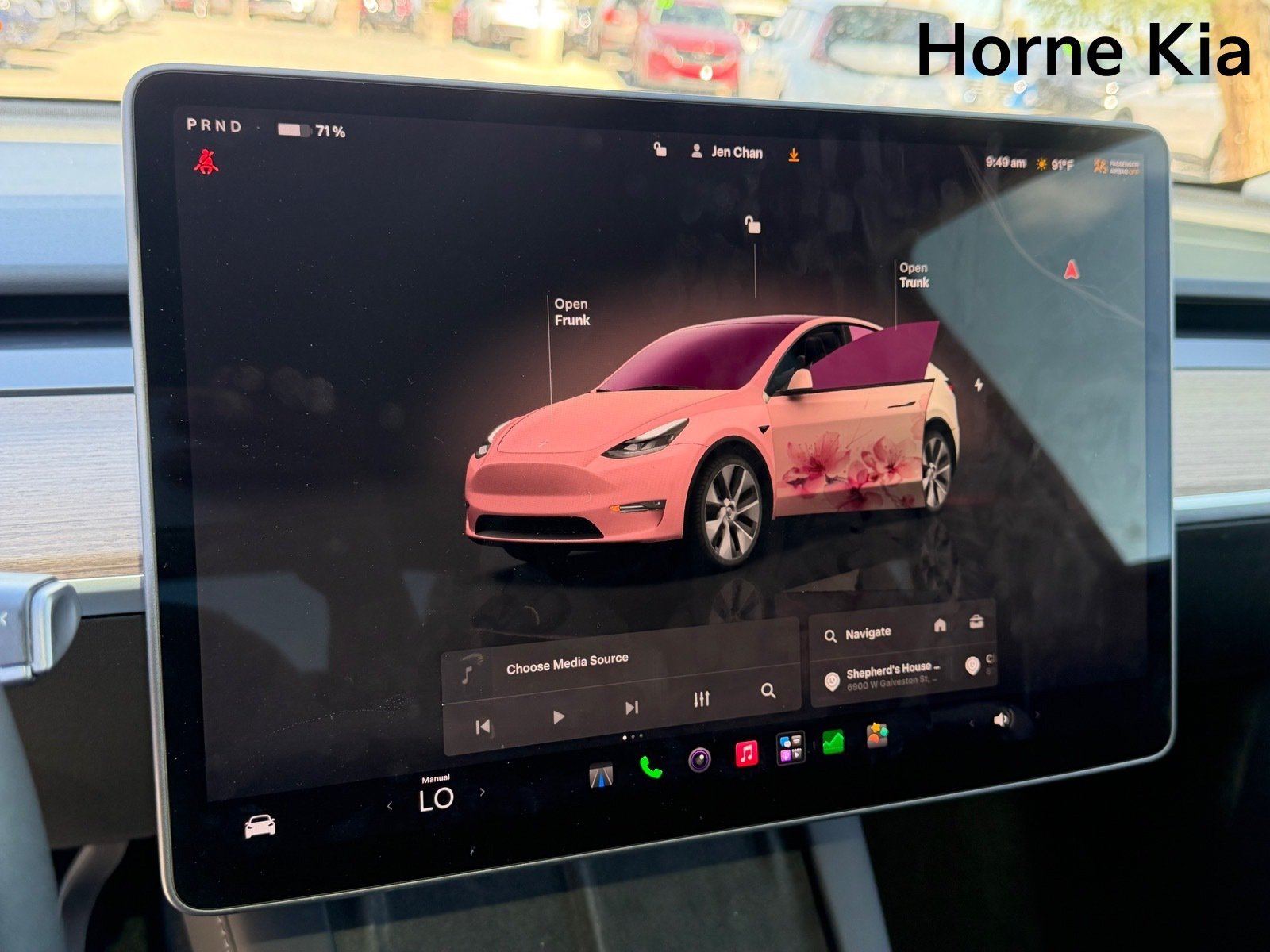 Used 2024 Tesla Model Y 2WD image 24