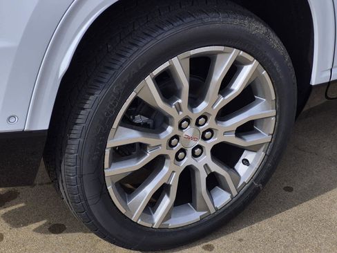 New 2026 GMC Acadia Denali w/ Super Cruise Package image 6