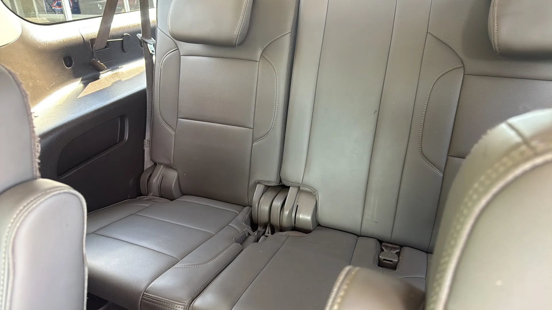 Used 2015 GMC Yukon XL Denali w/ Premium Package AWD/4WD image 20