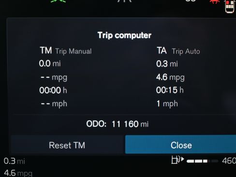 Used 2025 Volvo XC60 B5 Plus image 30