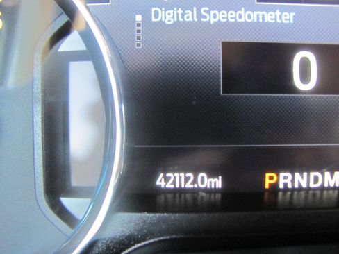 Used 2022 Ford F250 Lariat w/ Lariat Value Package image 40