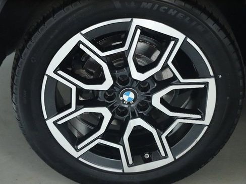 Used 2025 BMW X1 xDrive28i AWD/4WD image 14