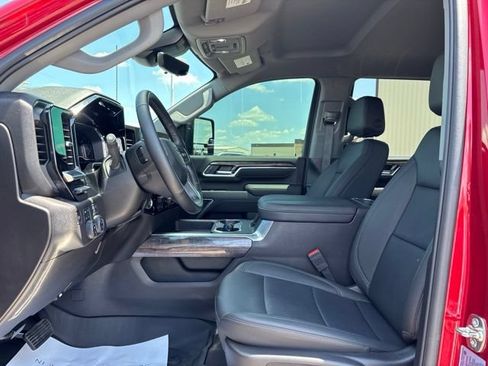 Used 2025 Chevrolet Silverado 2500 LTZ w/ LTZ Plus Package AWD/4WD image 21