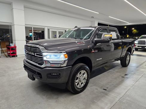 Used 2024 RAM 2500 Laramie w/ Safety Group AWD/4WD image 2