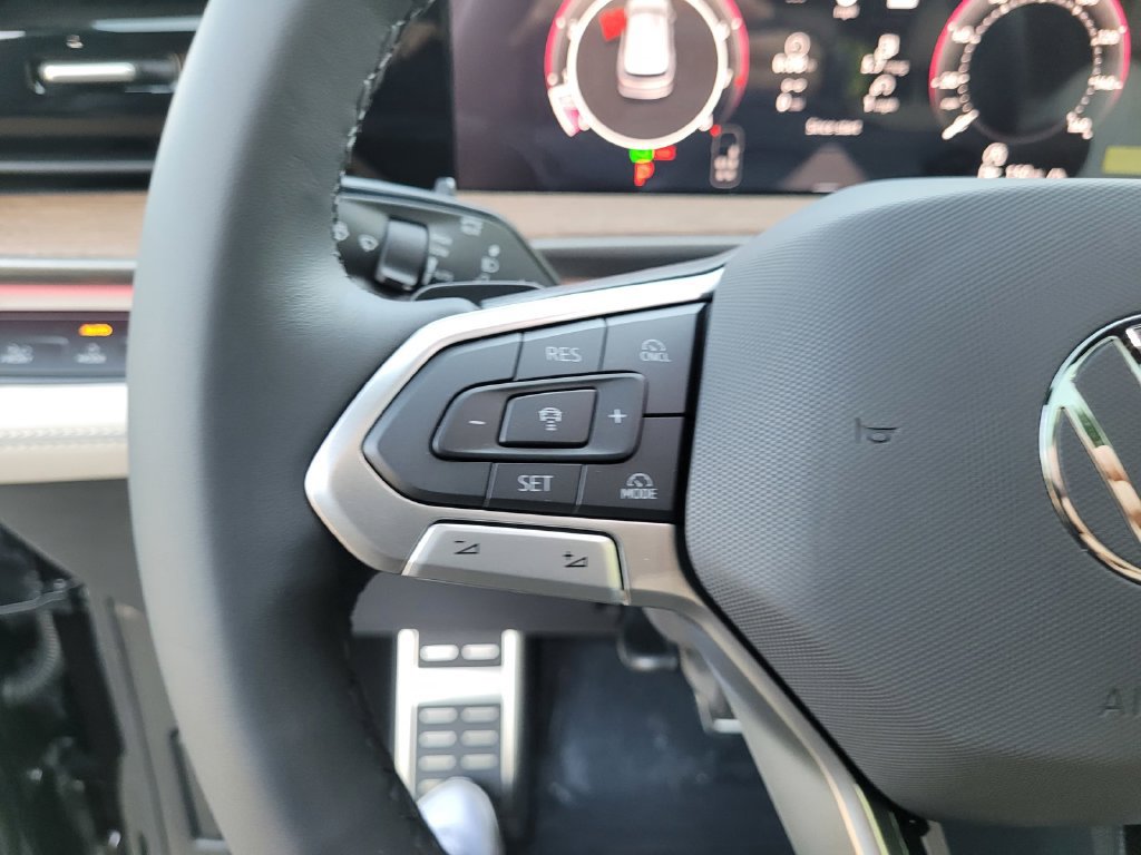 New 2027 Volkswagen Atlas SEL R-Line AWD/4WD image 22