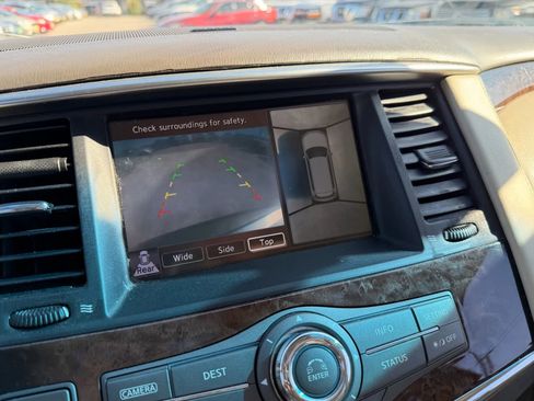 Used 2011 INFINITI QX56 2WD w/ Deluxe Touring Pkg image 15