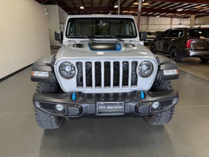 Used 2023 Jeep Wrangler Unlimited Rubicon 4xe w/ Cold Weather Group AWD/4WD image 9
