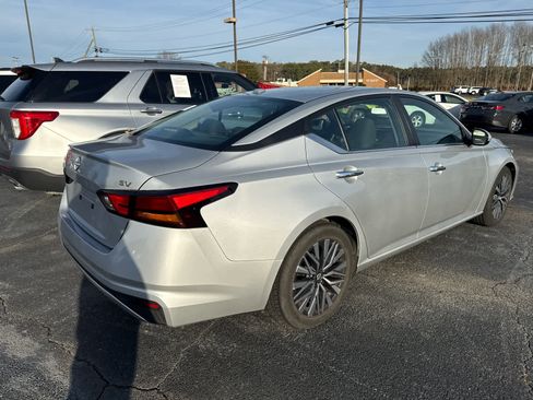 Used 2023 Nissan Altima 2.5 SV image 24