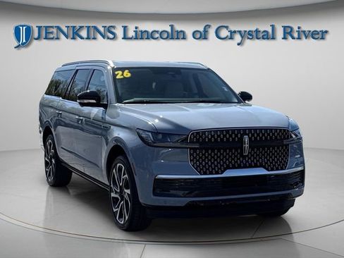 New 2026 Lincoln Navigator L Reserve AWD/4WD image 5