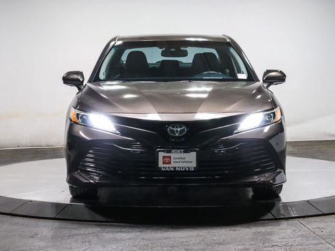 Certified 2018 Toyota Camry XLE w/ Audio Package FWD image 7