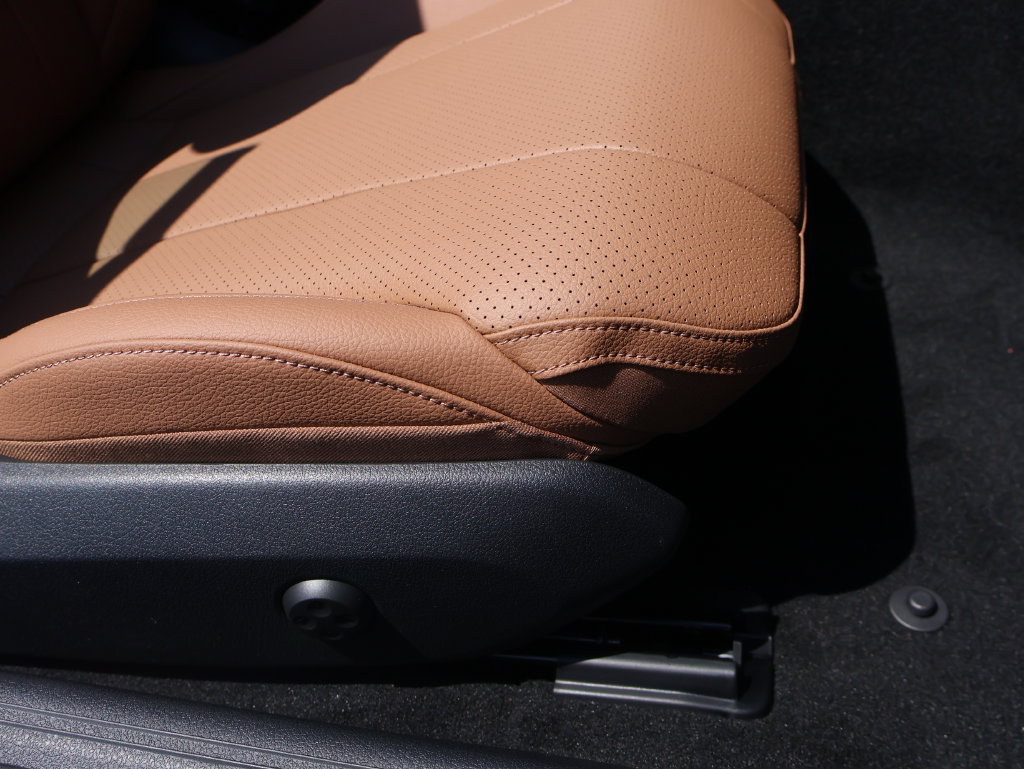 New 2027 Mercedes-Benz CLE 450 4MATIC Cabriolet image 8