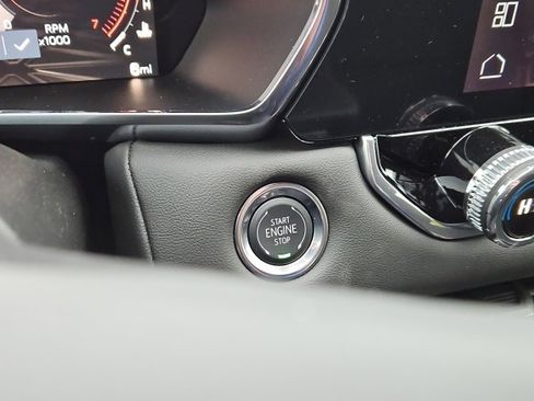 New 2026 GMC Canyon Elevation w/ Convenience Package image 39