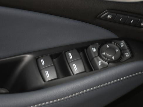 Used 2024 Buick Enclave Premium image 10