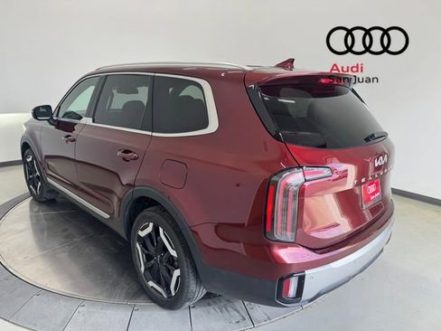 Used 2023 Kia Telluride EX w/ EX Captain's Chair Package FWD image 34