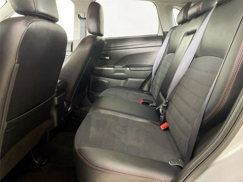 Used 2024 Mitsubishi Outlander Sport AWD image 11