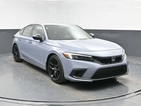 Used 2022 Honda Civic Sport image 2