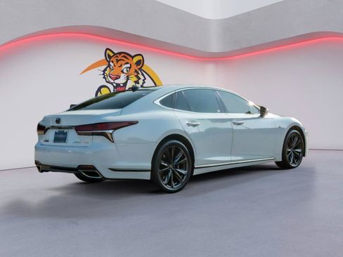 Used 2019 Lexus LS 500 F Sport w/ Accessory Package (Z1) AWD/4WD image 5