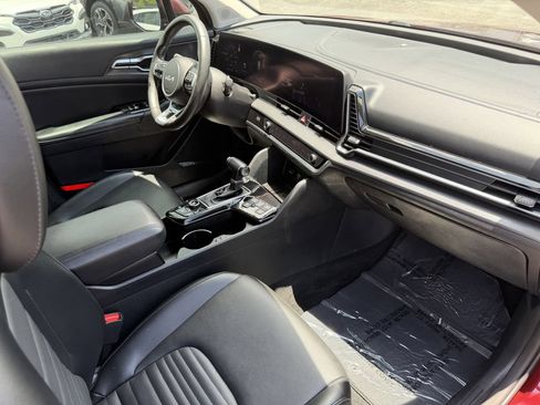 Used 2023 Kia Sportage SX FWD image 12