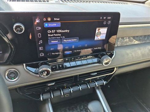 Used 2024 Chevrolet Colorado ZR2 w/ ZR2 Bison Edition AWD/4WD image 13