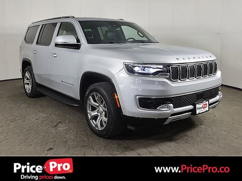 Used 2022 Jeep Wagoneer Series II image 1