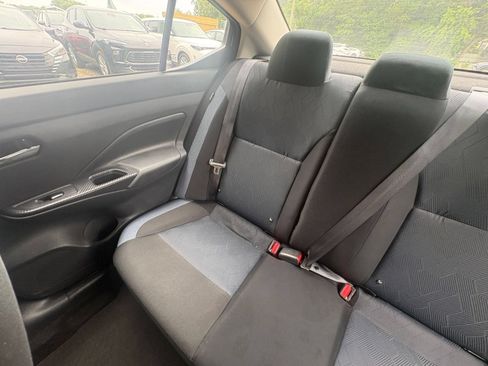 Used 2025 Nissan Versa SV FWD image 36