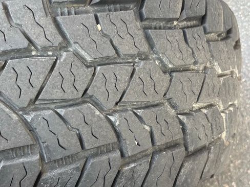 Used 2011 Nissan Titan SV w/ SV Value Truck Pkg image 33