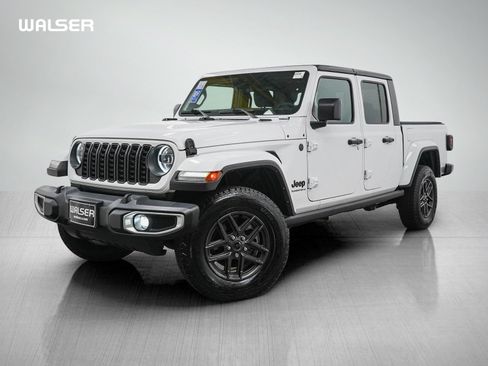 Used 2024 Jeep Gladiator Sport AWD/4WD image 1
