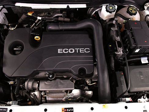 Used 2022 Chevrolet Equinox Premier image 33