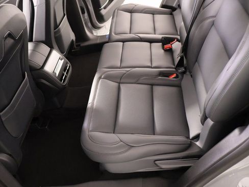 New 2026 Lincoln Nautilus Premier AWD/4WD image 12