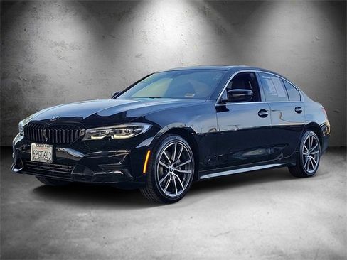 Used 2020 BMW 330i xDrive Sedan w/ Convenience Package image 5